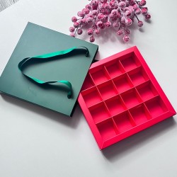 16 Bölmeli Çanta Model Bonbon Çikolata Kutusu-Yılbaşı 16 Bölmeli Çanta Model Bonbon Çikolata Kutusu-Yılbaşı