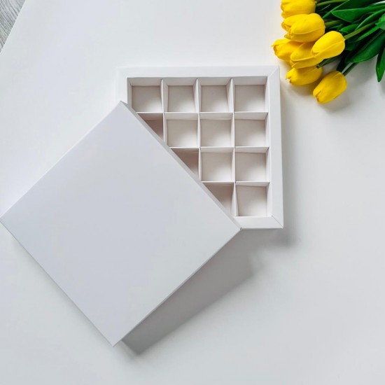 16 Bölmeli Karton Çikolata Kutusu-Madlen Uyumlu