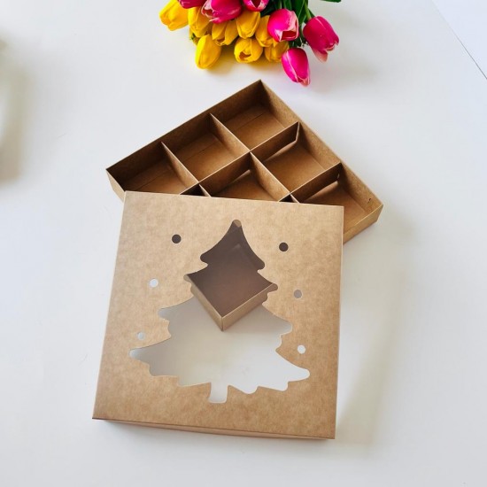 21x21x4 Pencereli Çam Ağacı Tasarım Karton Kutu (9 Bölmeli)