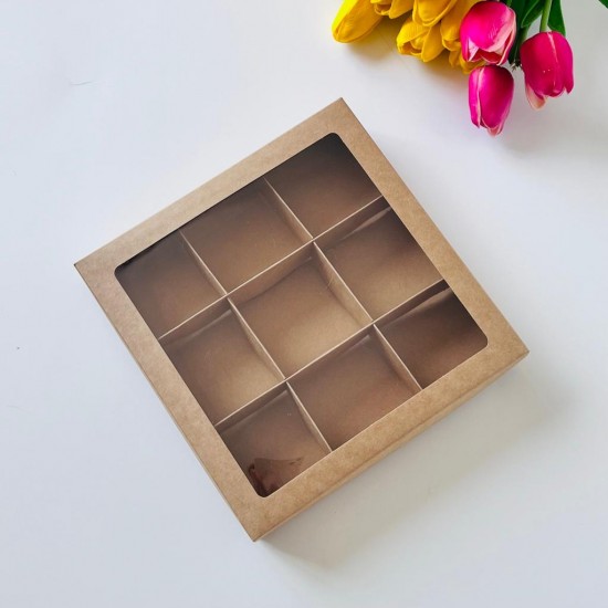 21x21x4 Pencereli Karton Kutu (9 Bölmeli)