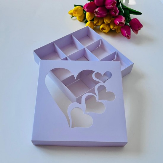 21x21x4 Pencereli Kalp Tasarım Karton Kutu (9 Bölmeli)