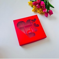 21x21x4 Pencereli Kalp Tasarım Karton Kutu (9 Bölmeli) 21x21x4 Pencereli Kalp Tasarım Karton Kutu (9 Bölmeli)