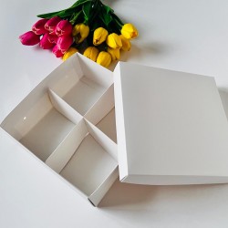 21x21x8 Karton Kutu 4 Bölmeli