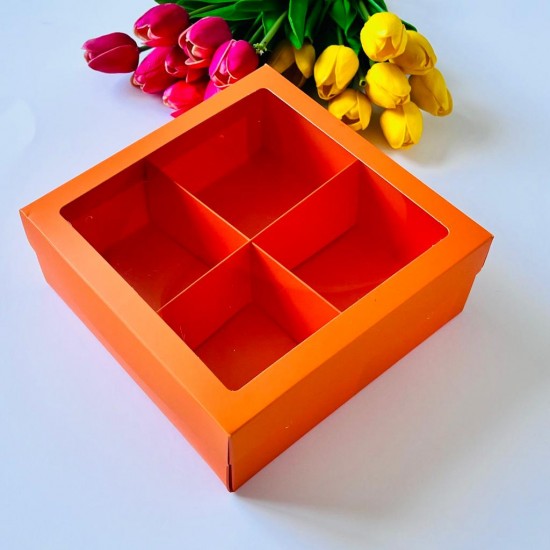 21x21x8 Pencereli Karton Kutu 4 Bölmeli