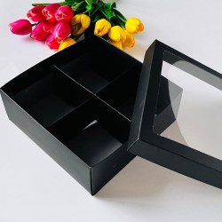 21x21x8 Pencereli Karton Kutu 4 Bölmeli