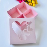 21x21x8 Pencereli Kalp Tasarım Karton Kutu-4 Bölmeli
