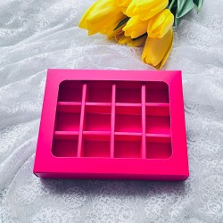 12 Bölmeli Pencereli Bonbon Çikolata Kutusu 12 Bölmeli Pencereli Bonbon Çikolata Kutusu