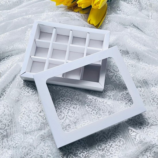 12 Bölmeli Pencereli Bonbon Çikolata Kutusu-YENİ