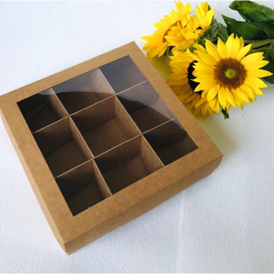 20x20x5 Pencereli Karton Kutu (9 Bölmeli)