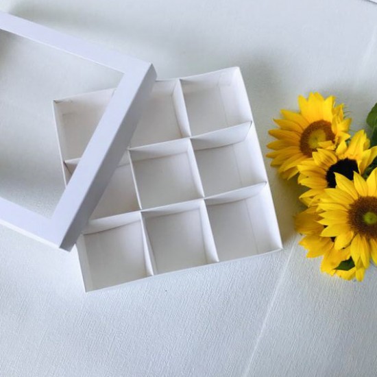 20x20x5 Pencereli Karton Kutu (9 Bölmeli)