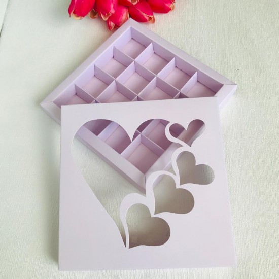 16 Bölmeli Kalp Tasarım Bonbon Çikolata Kutusu