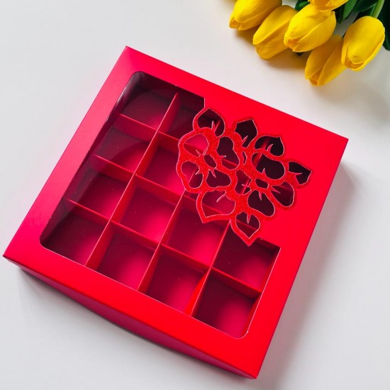 16 Bölmeli Çiçek Tasarım Çikolata Kutusu-Kırmızı Simli 16 Bölmeli Çiçek Tasarım Çikolata Kutusu-Kırmızı Simli