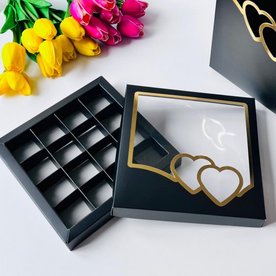 16 Bölmeli Kalp Tasarım Çikolata Kutusu Gold Yaldız