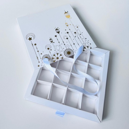 16 Bölmeli Çanta Model Çikolata Kutusu Gold Yaldız Ramazan Temalı