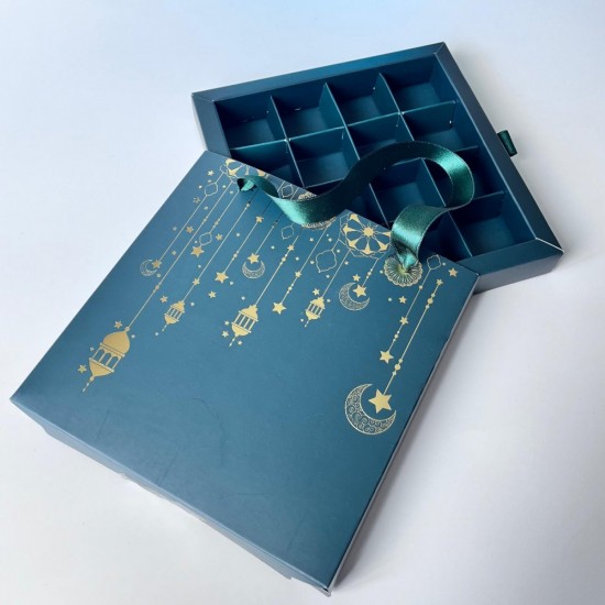 16 Bölmeli Çanta Model Çikolata Kutusu Gold Yaldız Ramazan Temalı