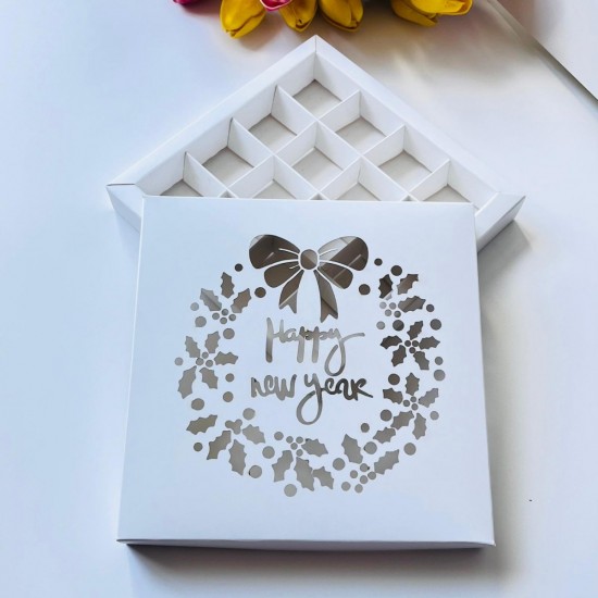 16 Bölmeli Çikolata-Bonbon Kutusu Happy New Year