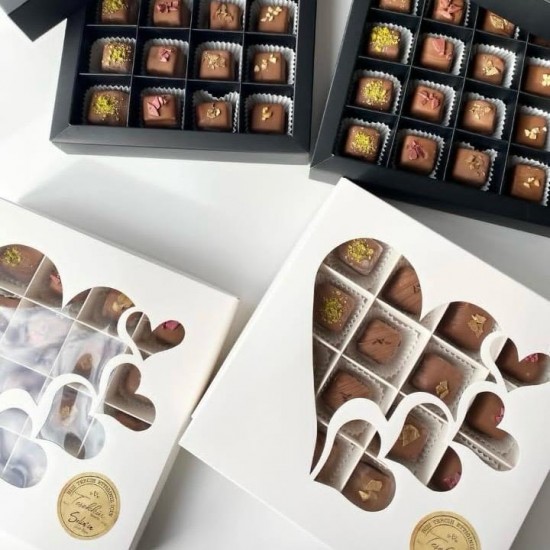 16 Bölmeli Kalp Tasarım Bonbon Çikolata Kutusu