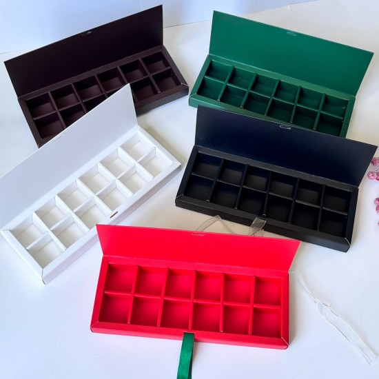 12 Bölmeli Karton Çikolata-Bonbon Kutusu