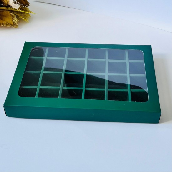 24 Bölmeli Pencereli Bonbon Çikolata Kutusu 