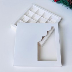 16 Bölmeli Yarım Pencereli Bonbon Çikolata Kutusu