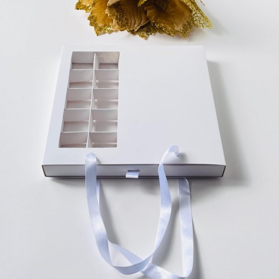 25 Bölmeli Pencereli-Çanta Model Bonbon Çikolata Kutusu