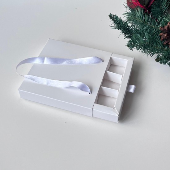 9 Bölmeli Çanta Model Bonbon Çikolata Kutusu