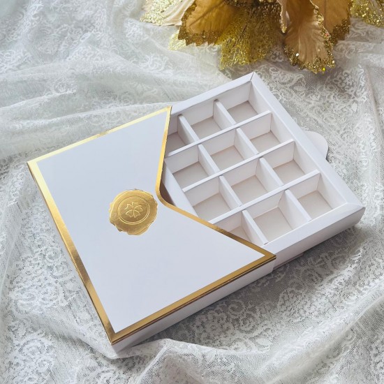 12 Bölmeli Zarf Tasarım Gold Yaldız Kutu 12 Bölmeli Zarf Tasarım Gold Yaldız Kutu