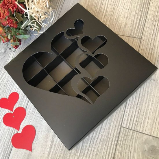 16 Bölmeli Kalp Tasarım Bonbon Çikolata Kutusu