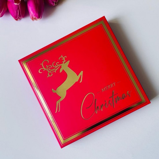 18x18x4 Gold Yaldız-Noel Geyik Baskılı Karton Kutu