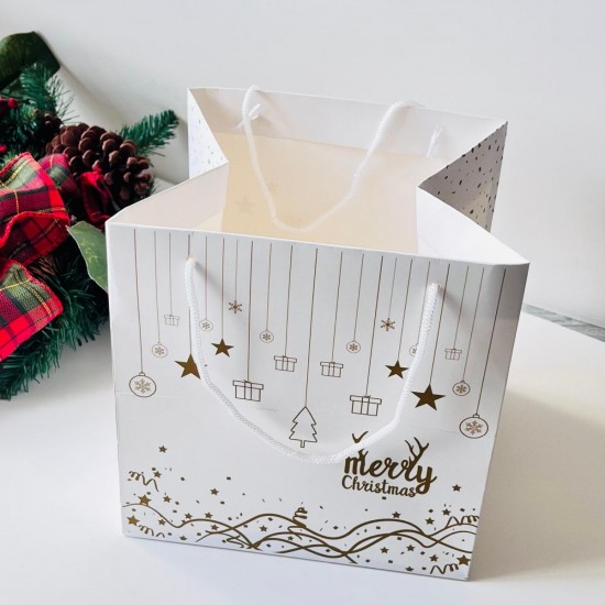 Karton Çanta Yılbaşı Desen-Beyaz 20x20x20 cm Karton Çanta Yılbaşı Desen-Beyaz 20x20x20 cm
