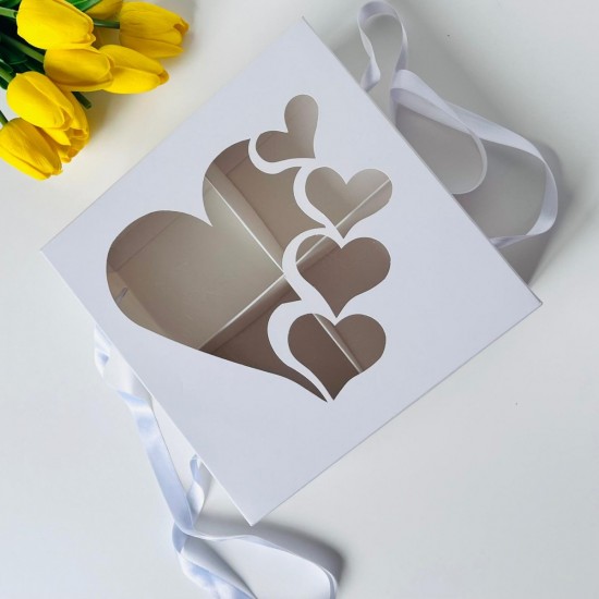 21x21x8 Kalp Tasarım Taşıma Kutusu 4 Bölmeli