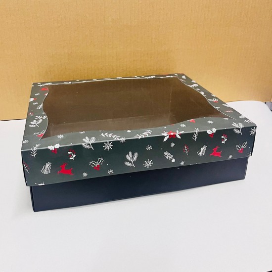 25x30x9 Pencereli Karton Kutu Yılbaşı Desen (Alt sıyah-üst yeşil) 25x30x9 Pencereli Karton Kutu Yılbaşı Desen (Alt sıyah-üst yeşil)