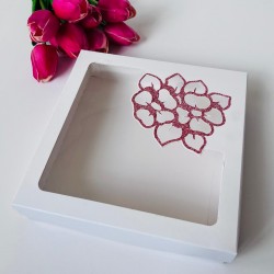 18x18x4 Çiçek Tasarım Karton Kutu-Kırmızı Simli