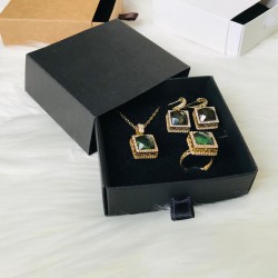 Takı Kutusu Karton Sürgülü Süngerli 8x8x3 SİYAH