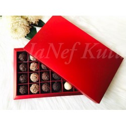 28 Bölmeli Karton Bonbon Çikolata Kutusu