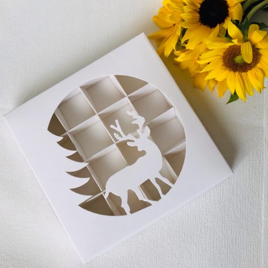 16 Bölmeli Geyik Tasarım Bonbon Çikolata Kutusu 16 Bölmeli Geyik Tasarım Bonbon Çikolata Kutusu